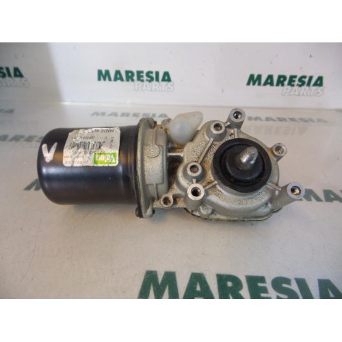 Renault - Megane Scenic - Front wiper motor