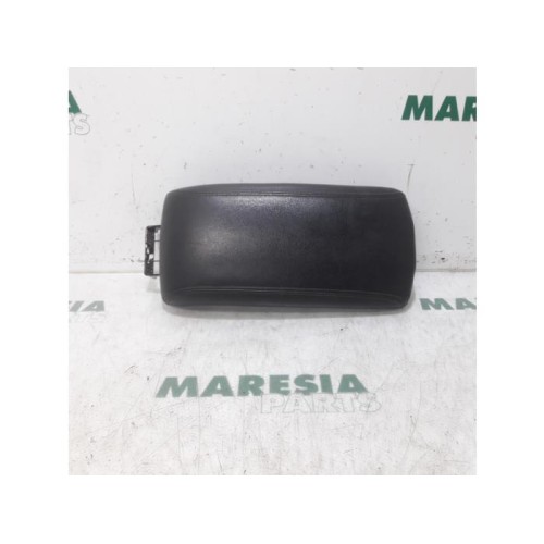 Renault - Koleos - Armrest