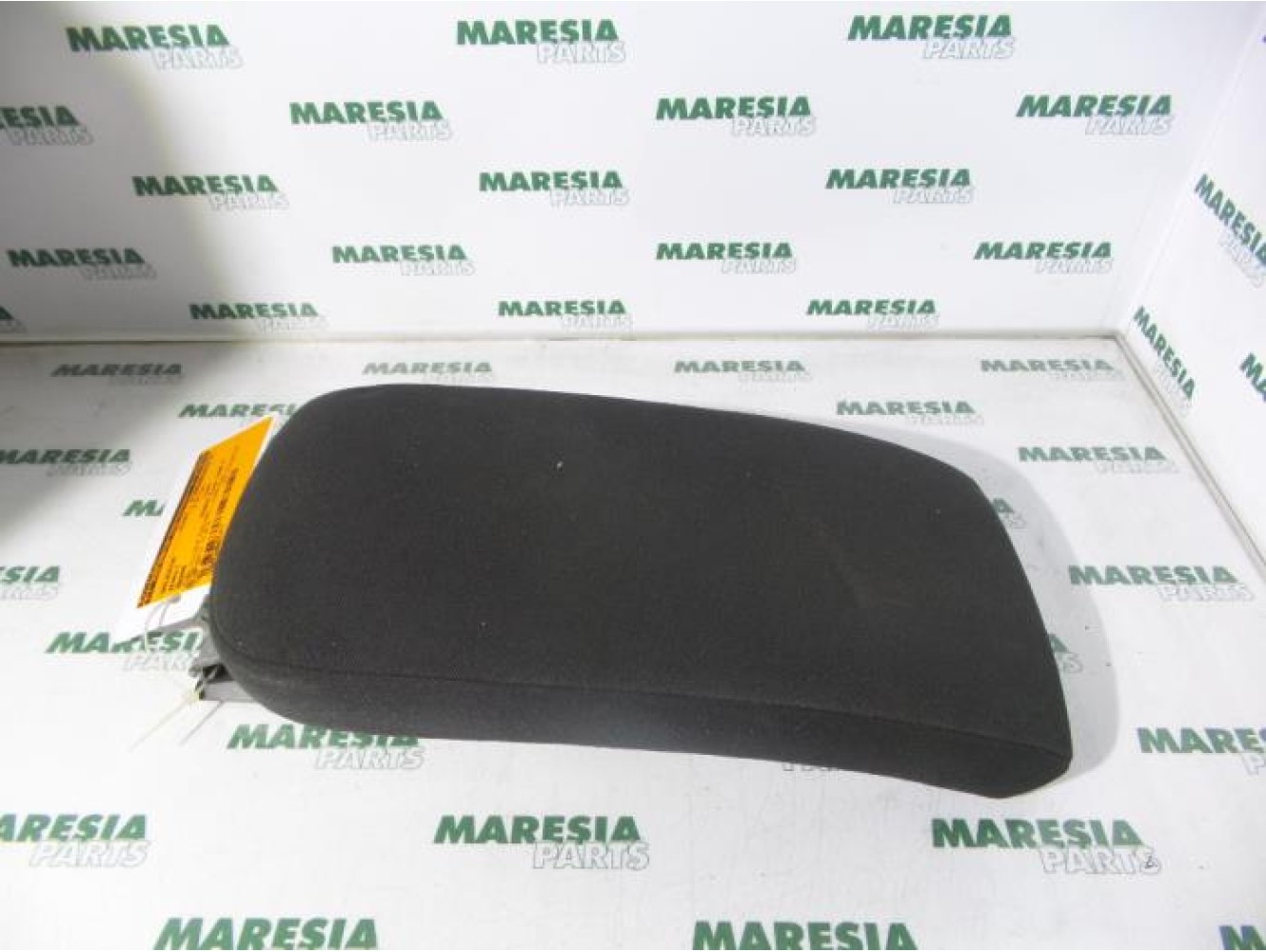 Renault - Megane - Armrest