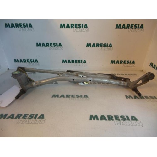 Renault - Megane - Wiper mechanism