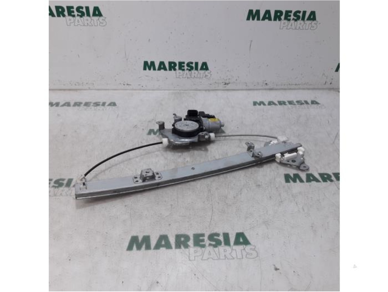 Renault - Koleos - Rear door window mechanism 4-door, right