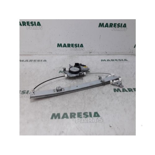Renault - Koleos - Rear door window mechanism 4-door, right