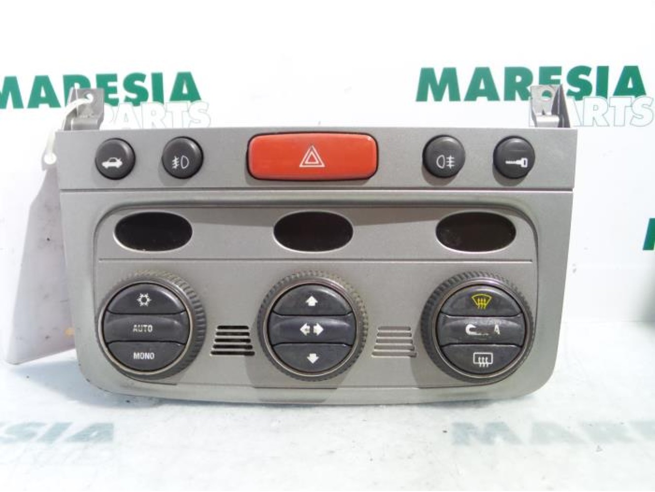Alfa Romeo - 147 - Heater control panel