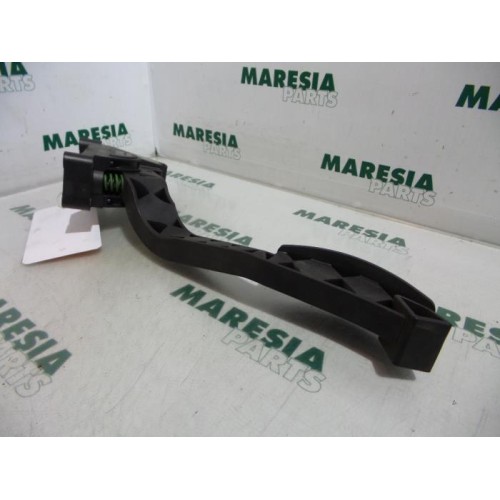 Alfa Romeo - 147 - Gaspedaalpositie Sensor