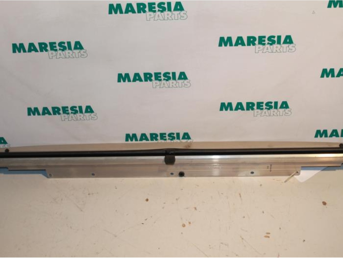 Renault - Megane - Parcel shelf