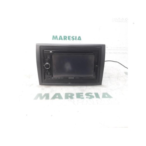Miscellaneous - Miscellaneous - Radio/CD player (miscellaneous)