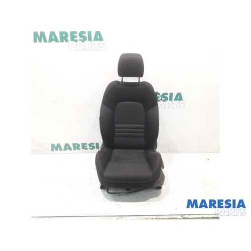 Peugeot - 407 - Sitz links