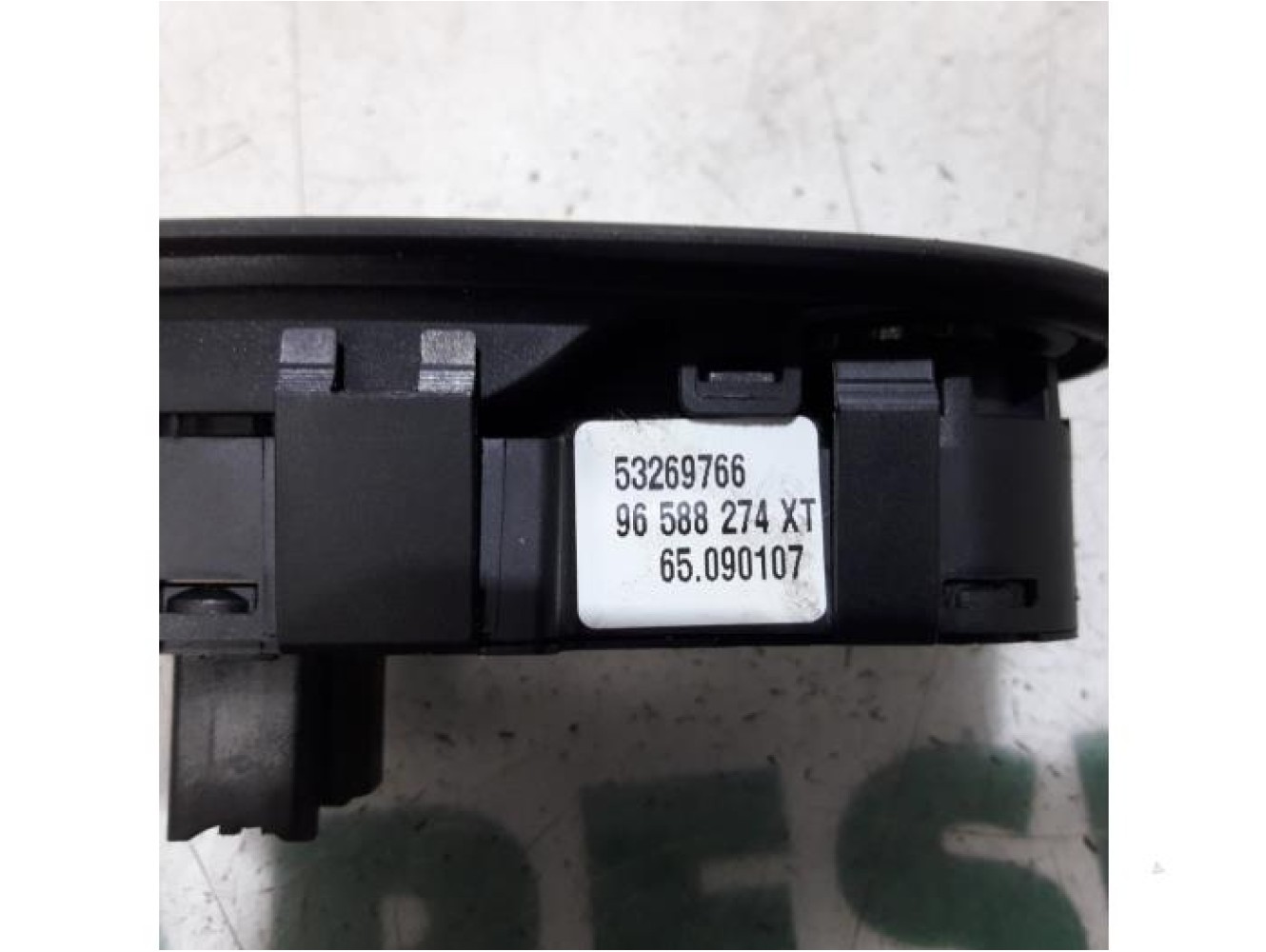 Peugeot - 407 - Multi-functional window switch