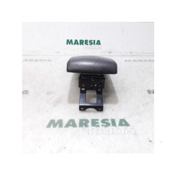 Peugeot - 407 - Armrest