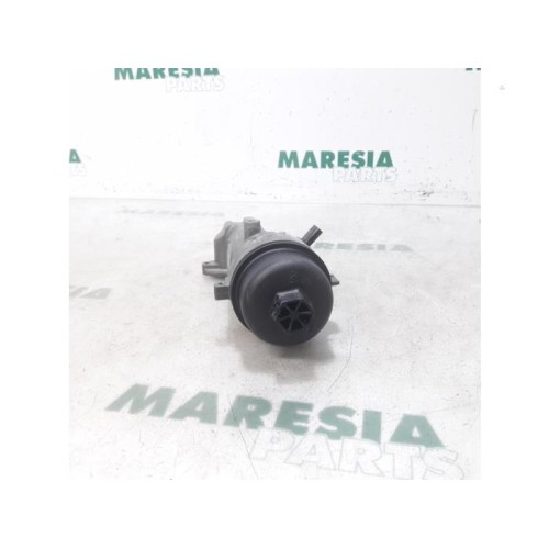 Citroen - Berlingo - Oil filter holder