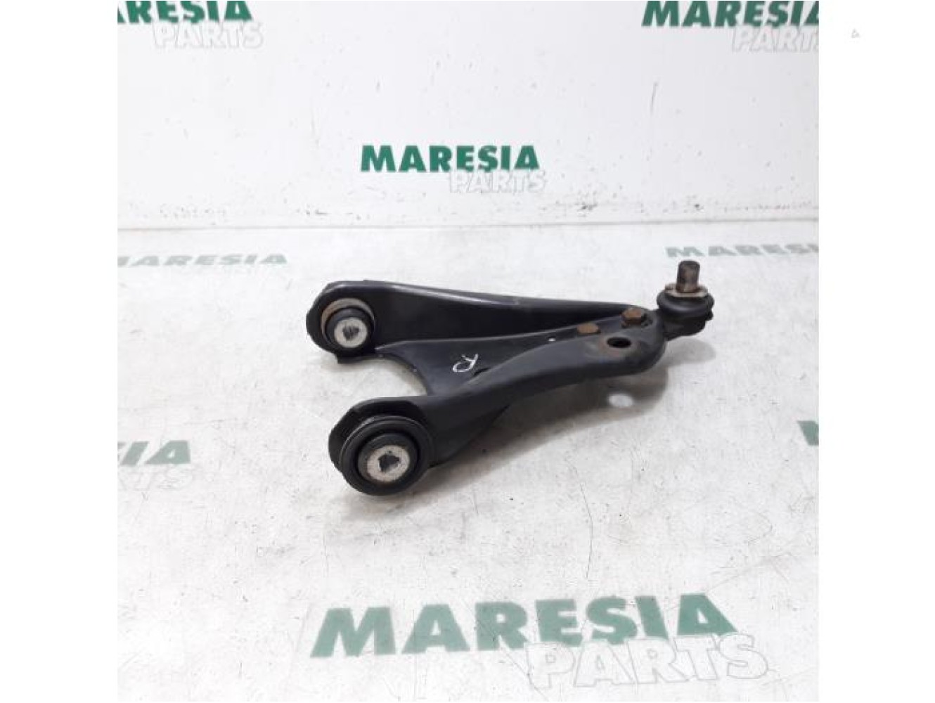 Renault - Twingo - Front lower wishbone, right
