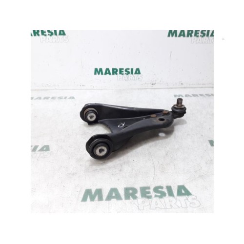 Renault - Twingo - Front lower wishbone, right