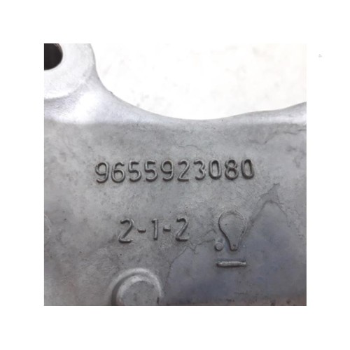 Peugeot - 308 - Engine mount