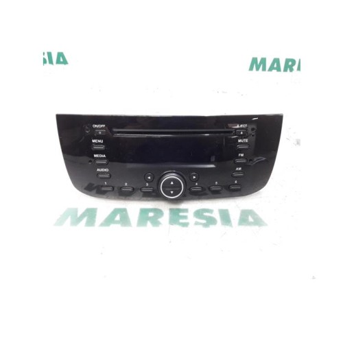 Fiat - Punto - Radio CD player