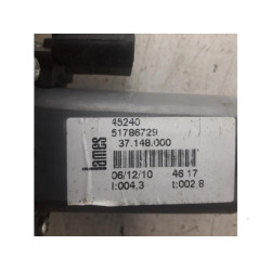 Fiat - Punto - Window mechanism 2-door, front left