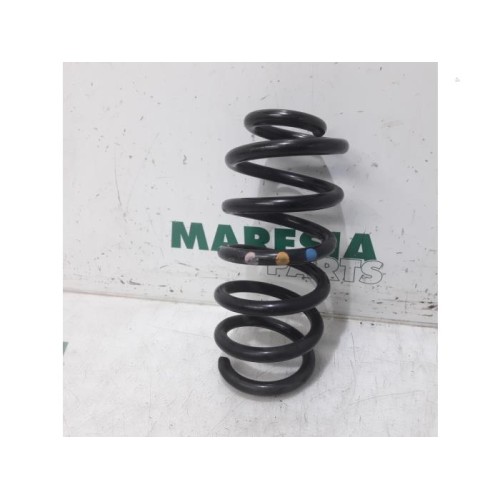 Renault - Clio - Rear coil spring