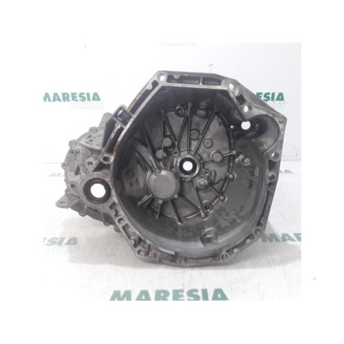 Renault - Megane Scenic - Gearbox casing