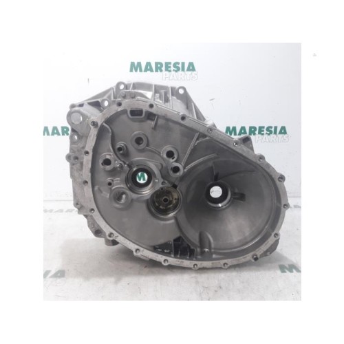 Renault - Megane - Gearbox casing