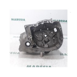 Renault - Clio - Gearbox casing