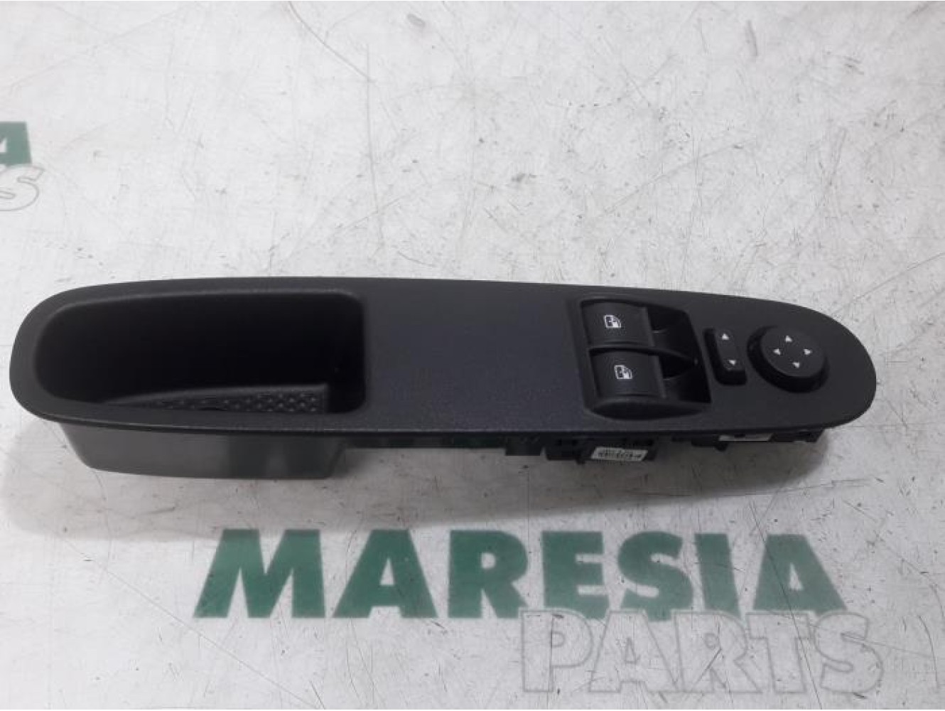 Fiat - Punto Evo - Multi-functional window switch