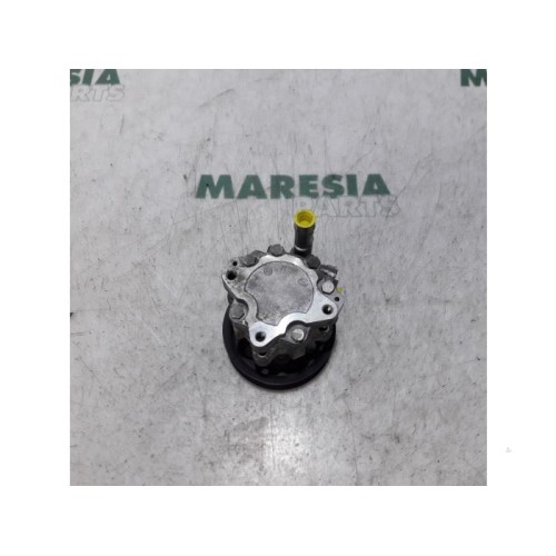 Peugeot - 407 - Power steering pump