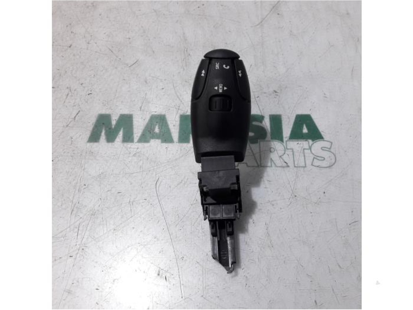 Citroen - C6 - Commande radio volant