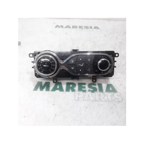 Renault - Clio - Heater control panel