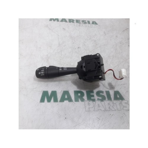Renault - Clio - Indicator switch