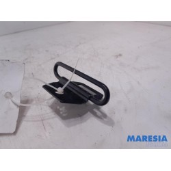 Renault - Clio - Front seatbelt, left