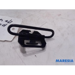 Renault - Clio - Front seatbelt, left