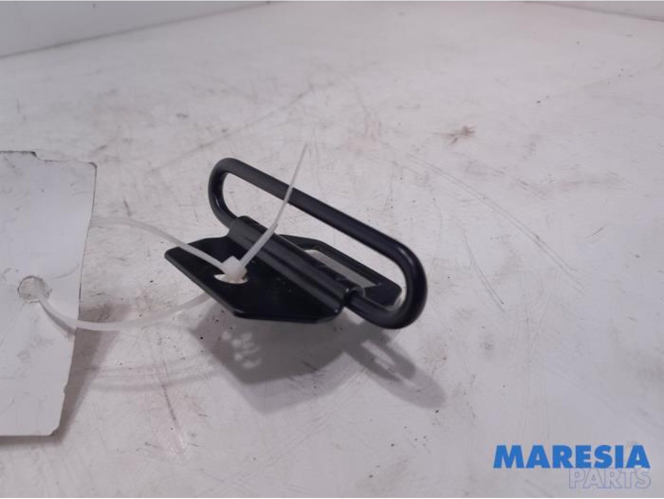 Renault - Clio - Front seatbelt, left