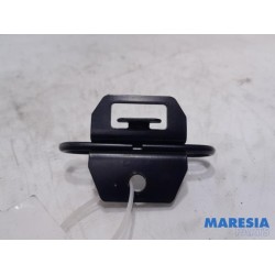 Renault - Clio - Front seatbelt, left