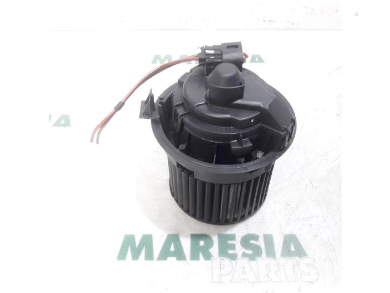 Renault - Clio - Heating and ventilation fan motor