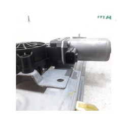 Renault - Clio - Rear door window mechanism 4-door, right