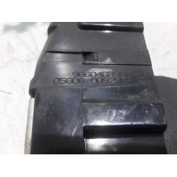Peugeot - 207 - Tailgate lock mechanism