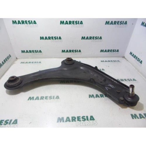 Renault - Laguna - Front lower wishbone, right