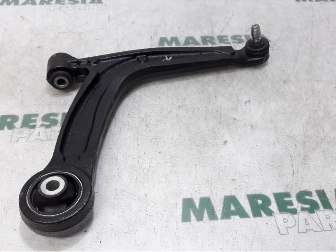 Fiat - 500 - Bras de suspension bas avant droit