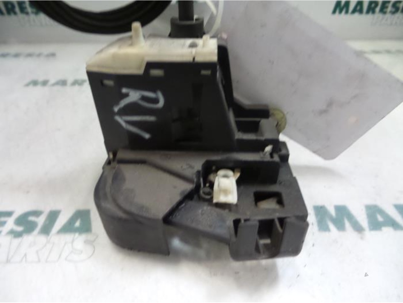 Renault - Clio - Door lock mechanism 2-door, right