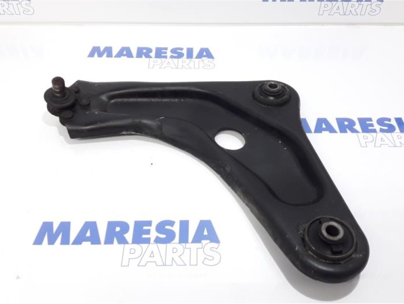 Peugeot - 207 - Front lower wishbone, left