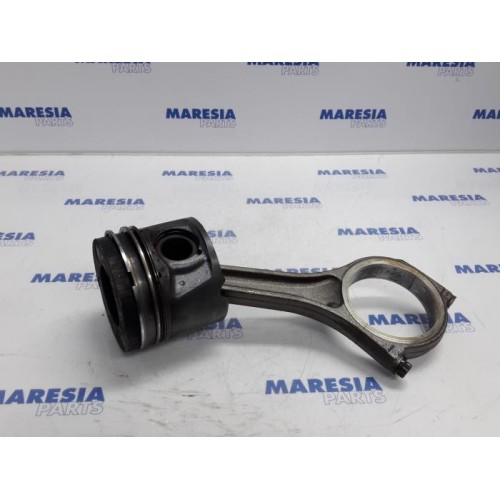 Citroen - C6 - Piston