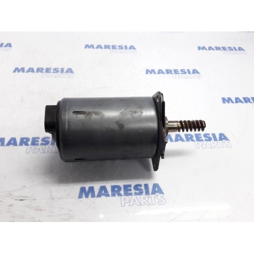 Peugeot - 207 - Camshaft adjuster