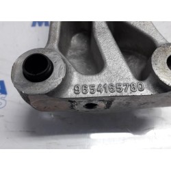 Peugeot - 207 - Engine mount