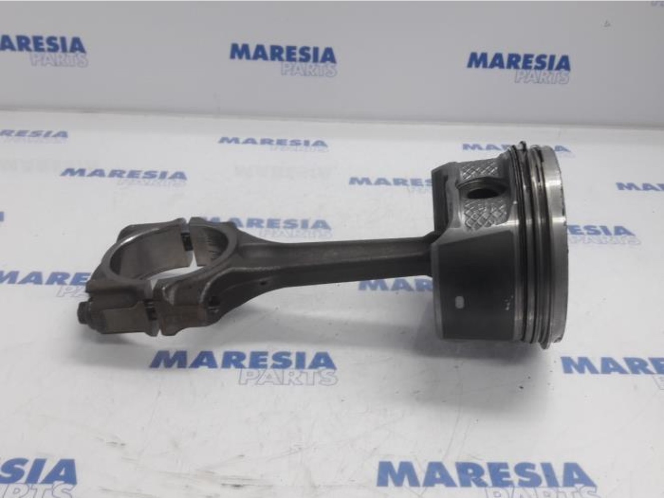Citroen - C5 - Piston