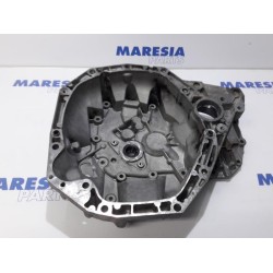 Renault - Clio - Gearbox casing