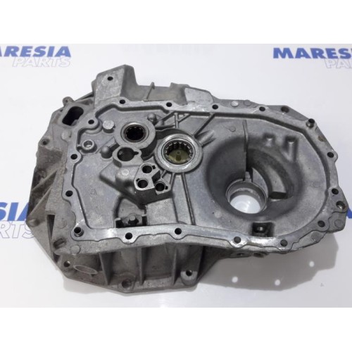 Renault - Clio - Gearbox casing