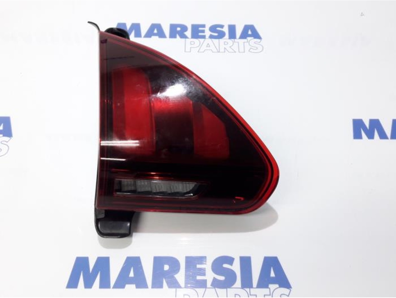 Peugeot - 2008 - Taillight, left