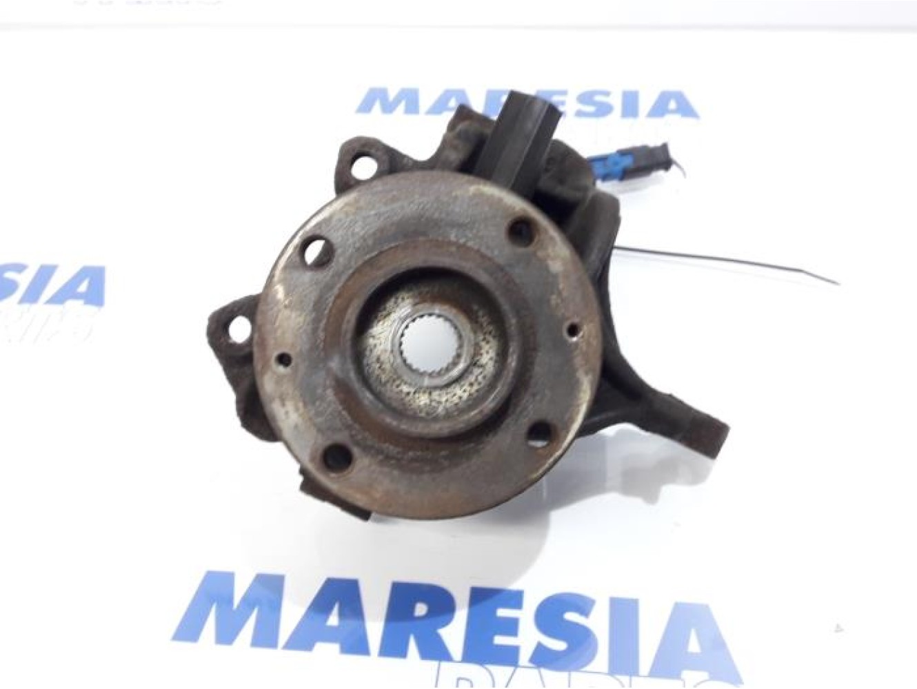 Citroen - C3 - Fusee links-voor