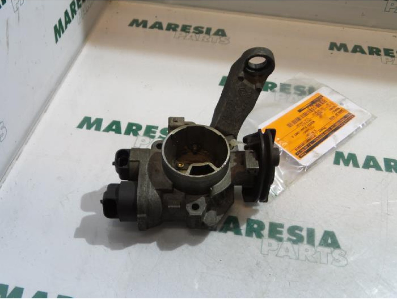 Renault - Twingo - Throttle body