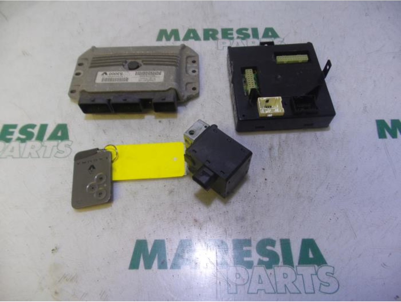 Renault - Laguna - Engine management computer