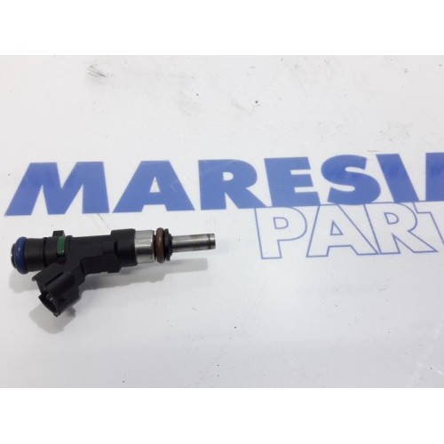 Renault - Clio - Injector (petrol injection)